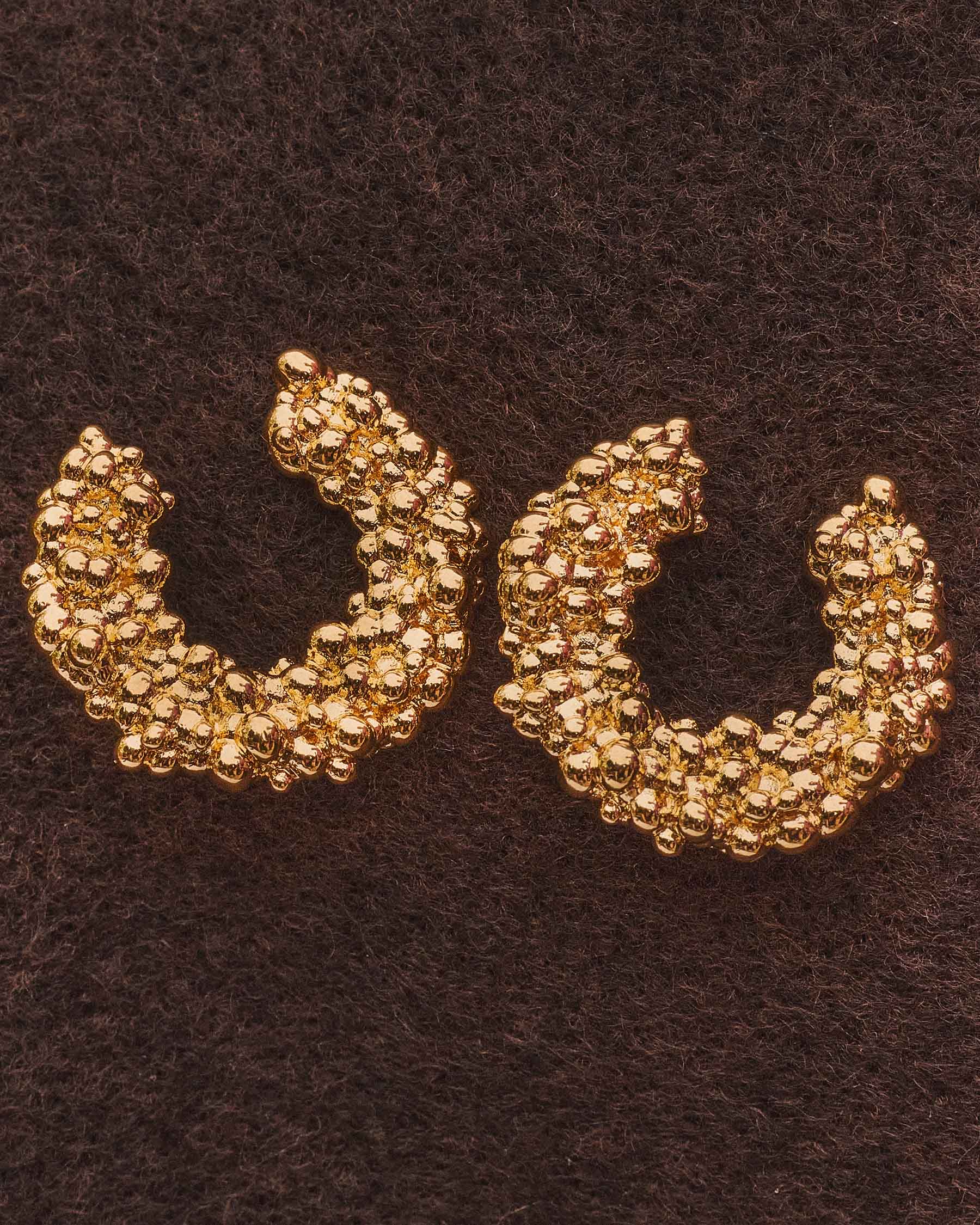 Sandstaub-Ohrringe