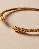 Armband aus starrem Sandstaub