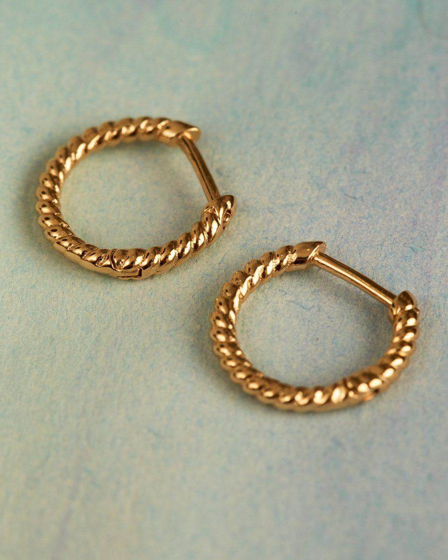 Twist Base Hoop Earrings