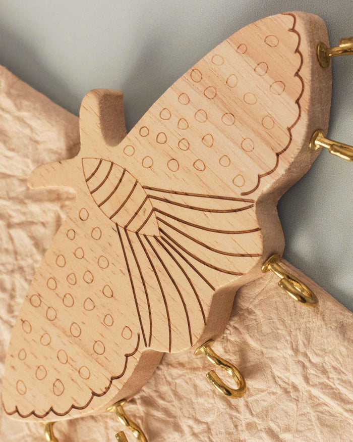 Joyero de madera con forma de Mariposa