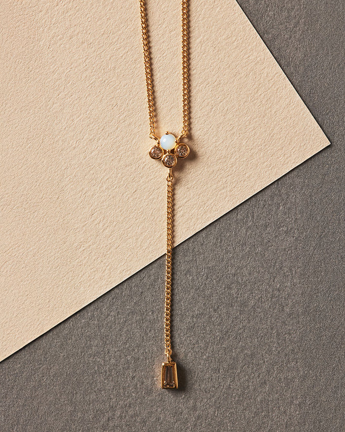 Collar Moon Drop