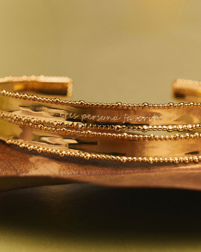 Rigid Engrave Bracelet