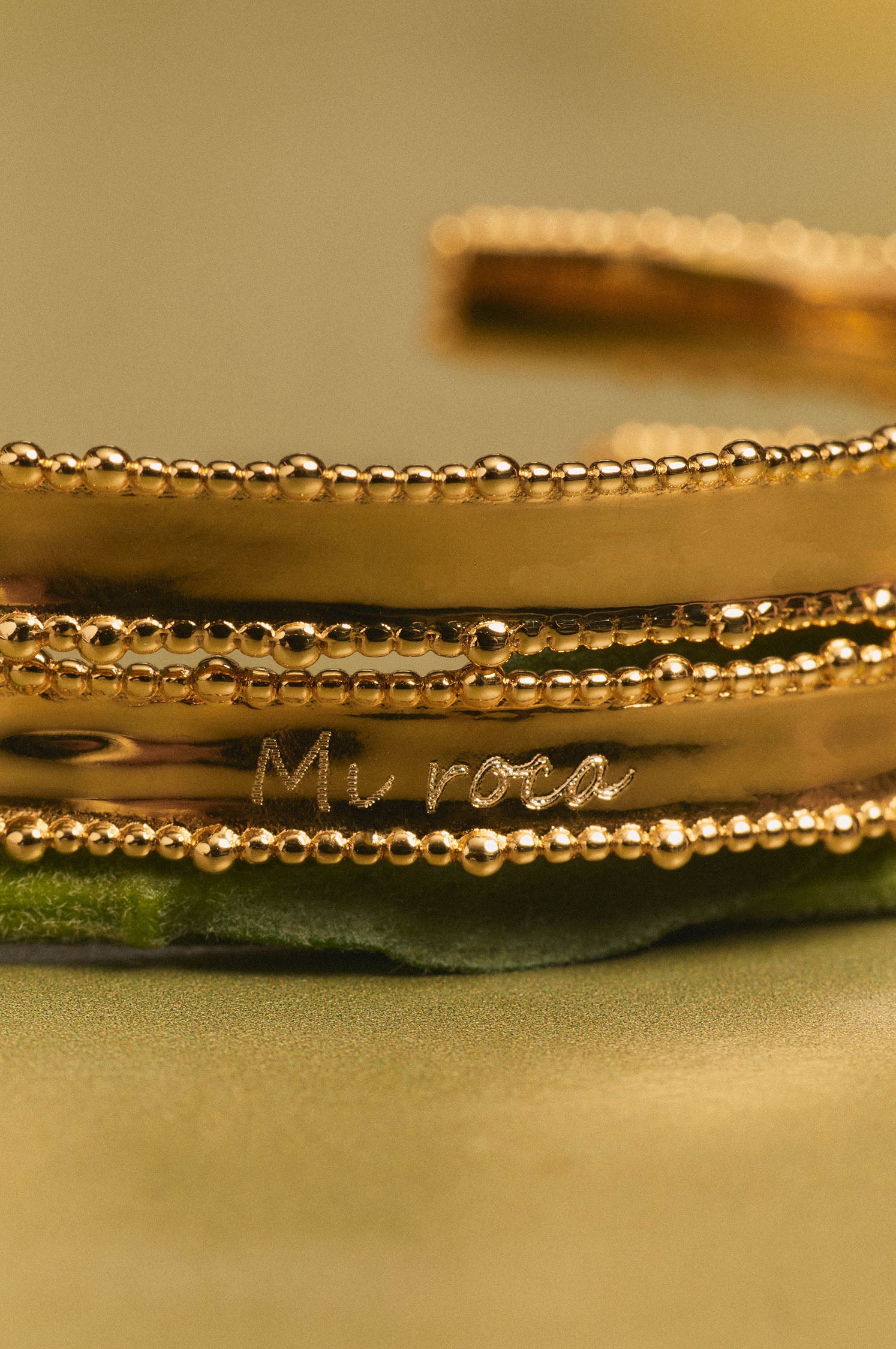 graviertes starres Armband