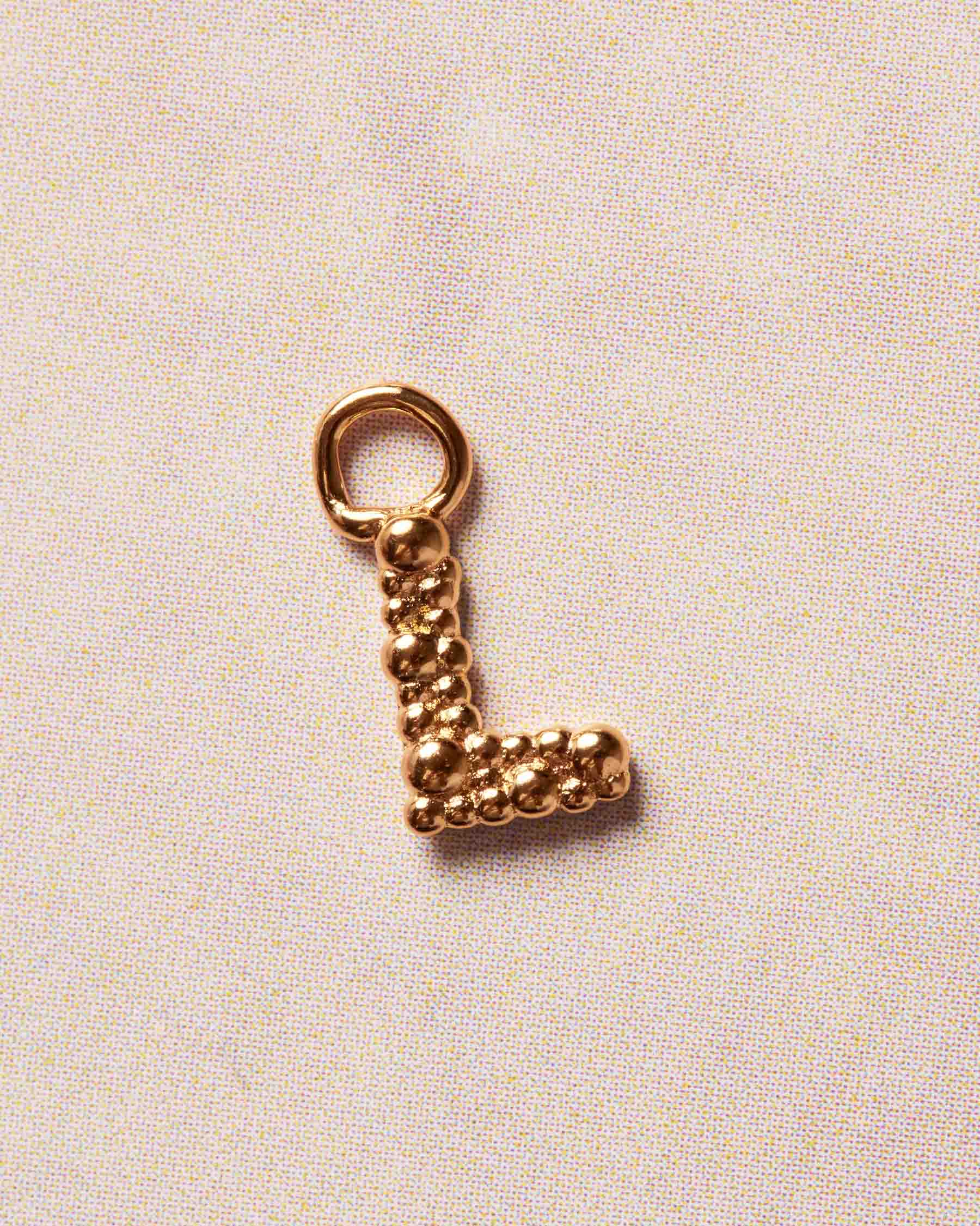 Charm Sand Dust Buchstabe L