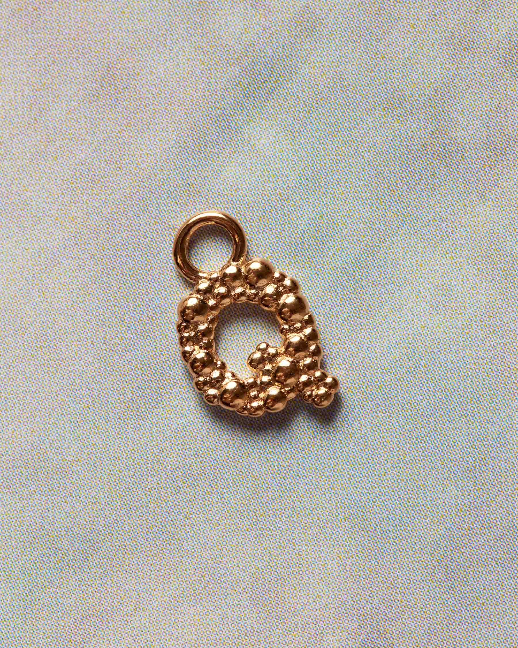 Charm Sand Dust Buchstabe Q