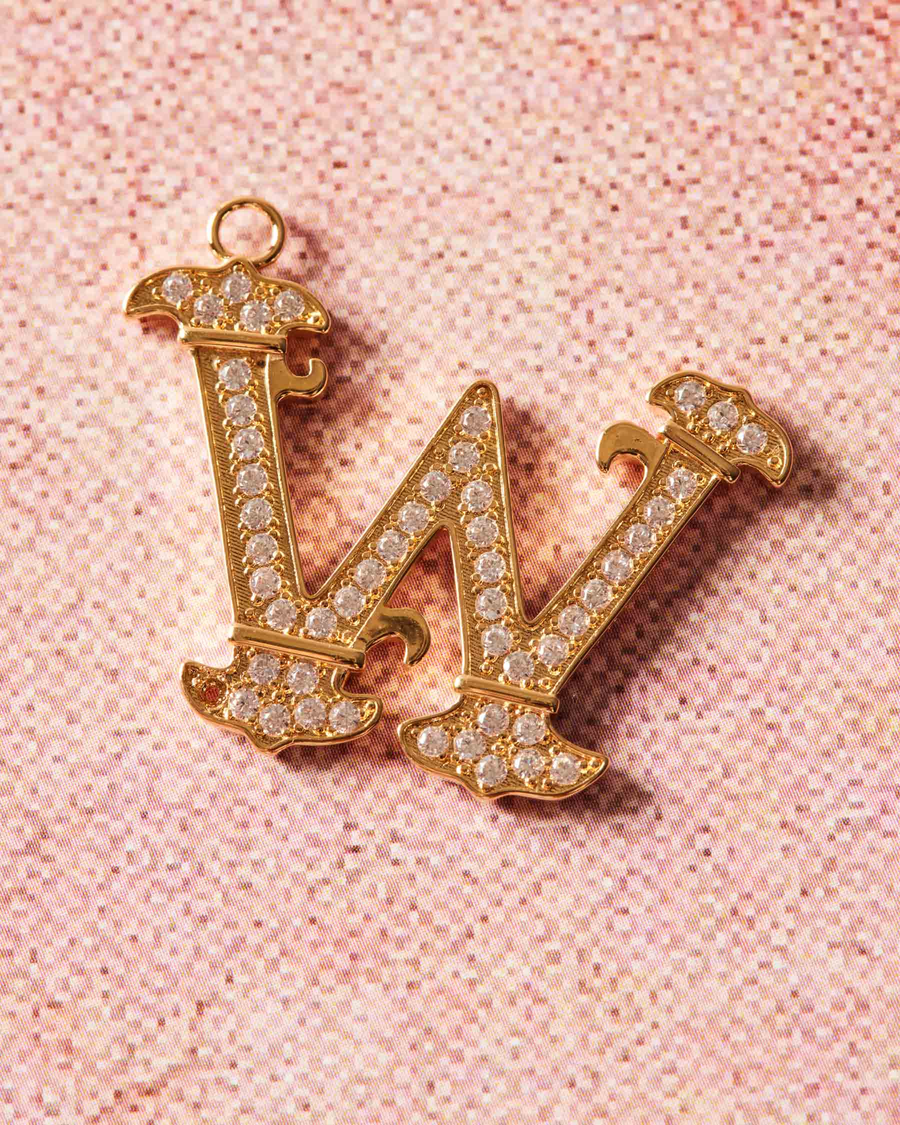 Vintage-Charm-Buchstabe W