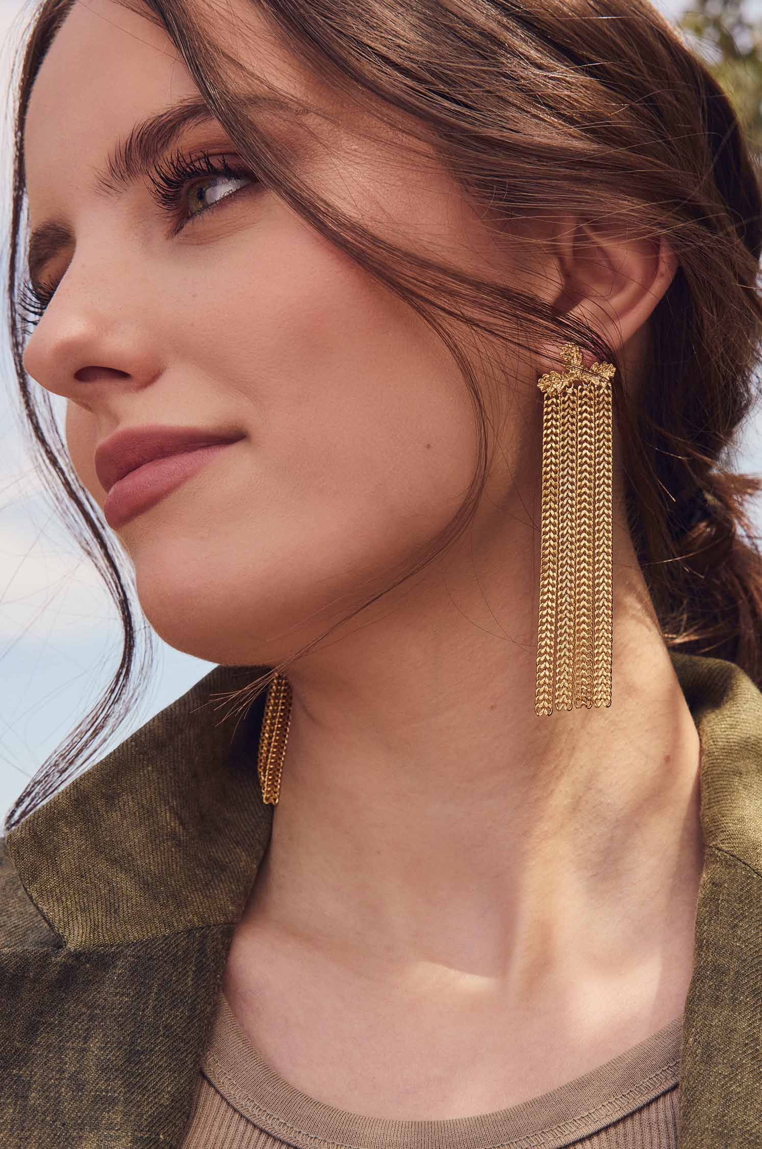 Long chain earrings into the woods