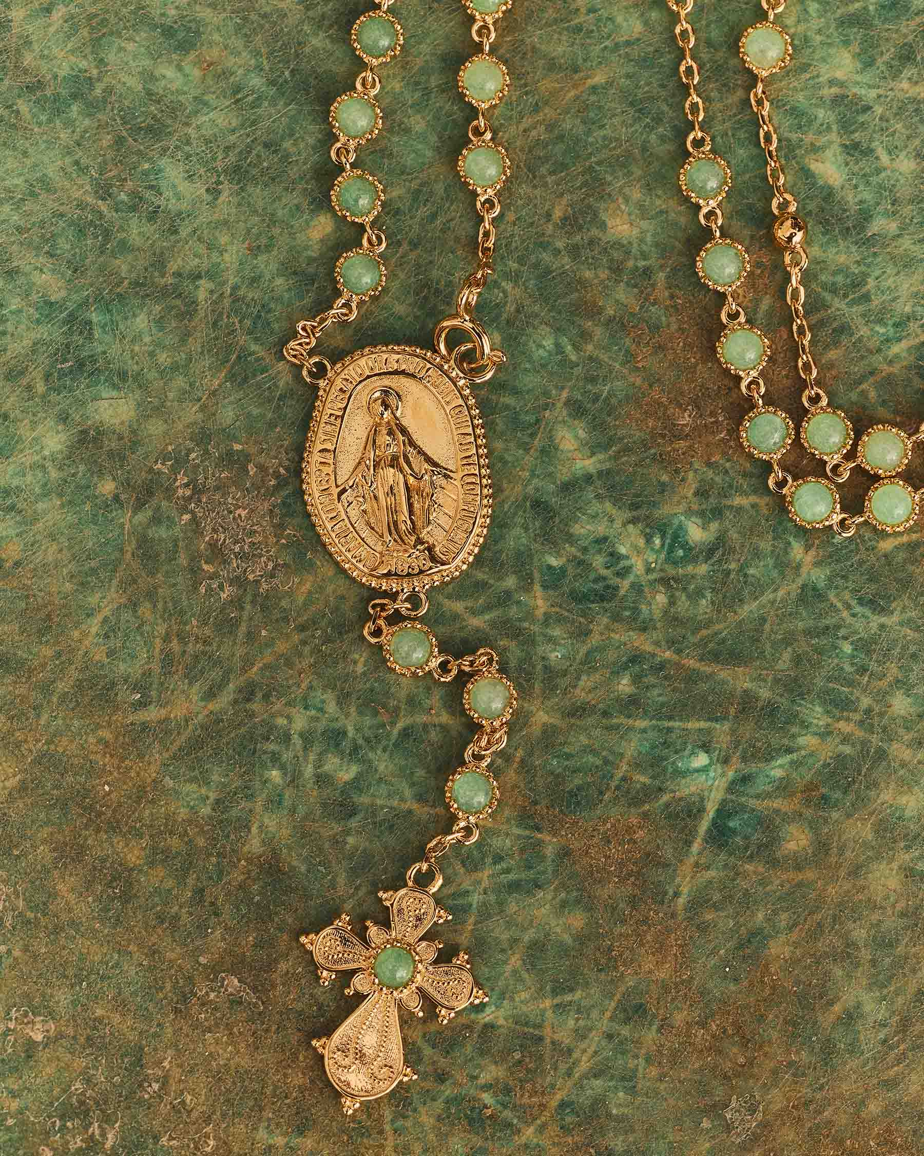 JADE ROSARY OF THE MIRACULOUS VIRGIN