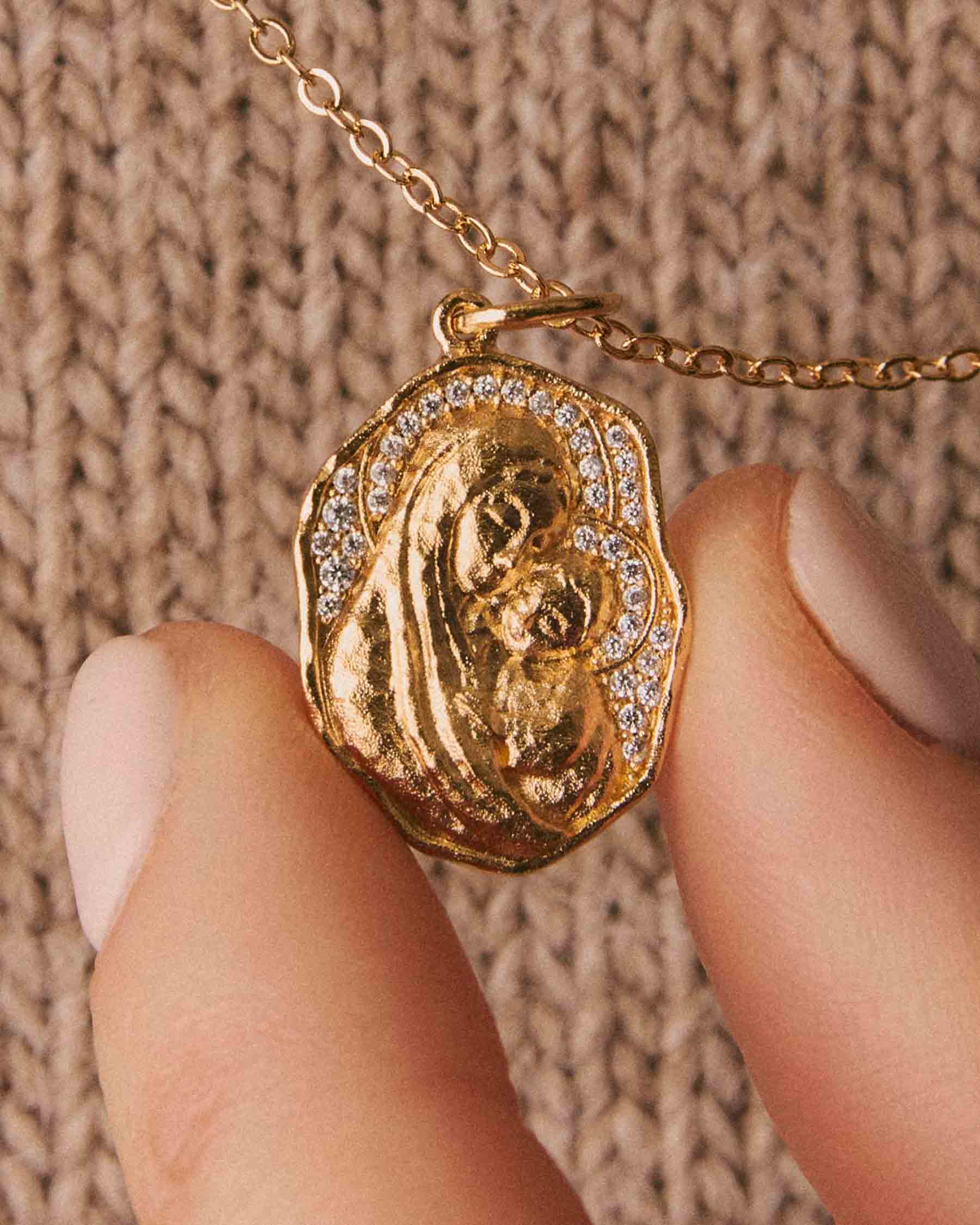 Charm de La virgen María y Niño