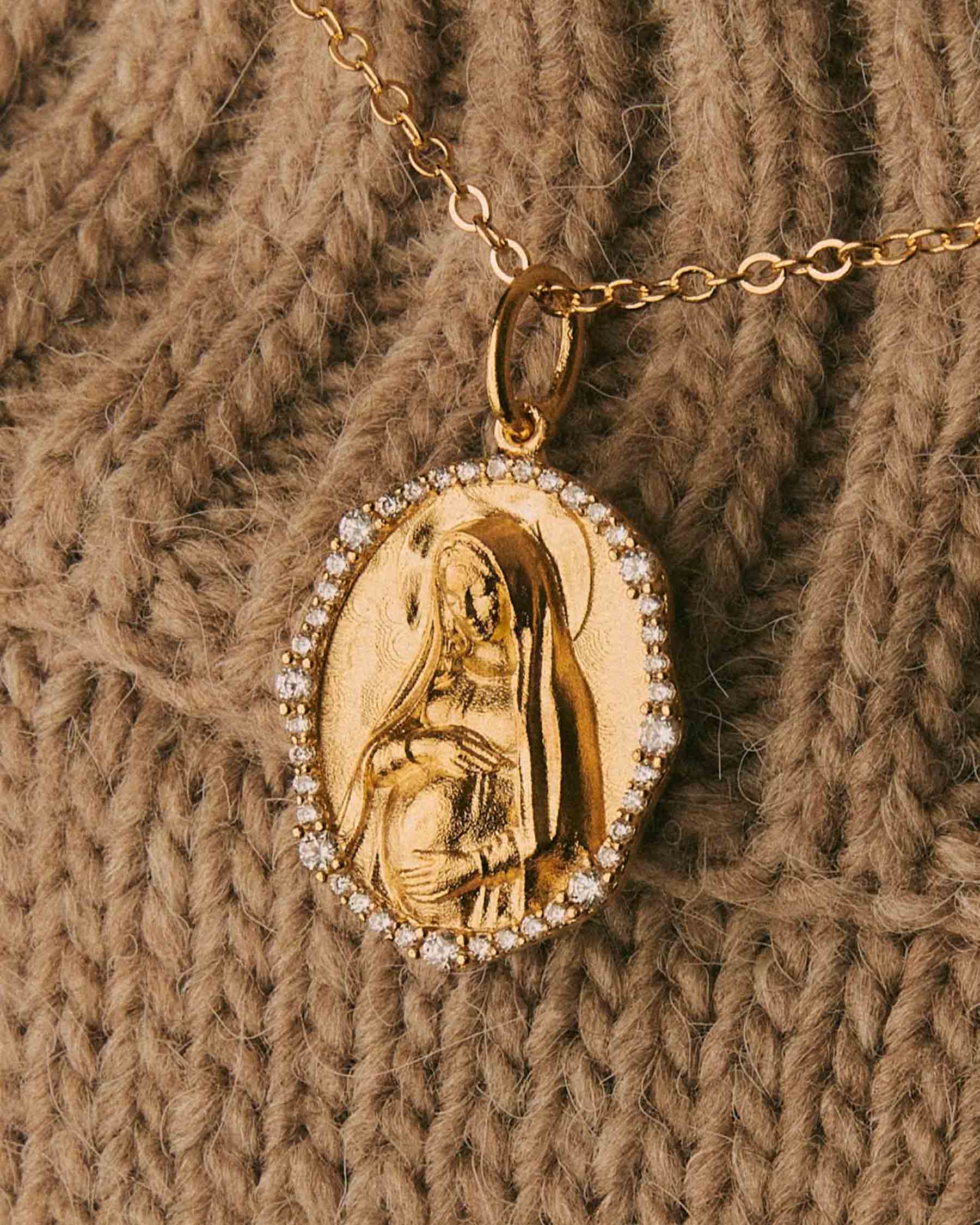 Charm Virgen María embarazada