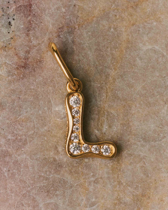 Charm Curve Buchstabe L