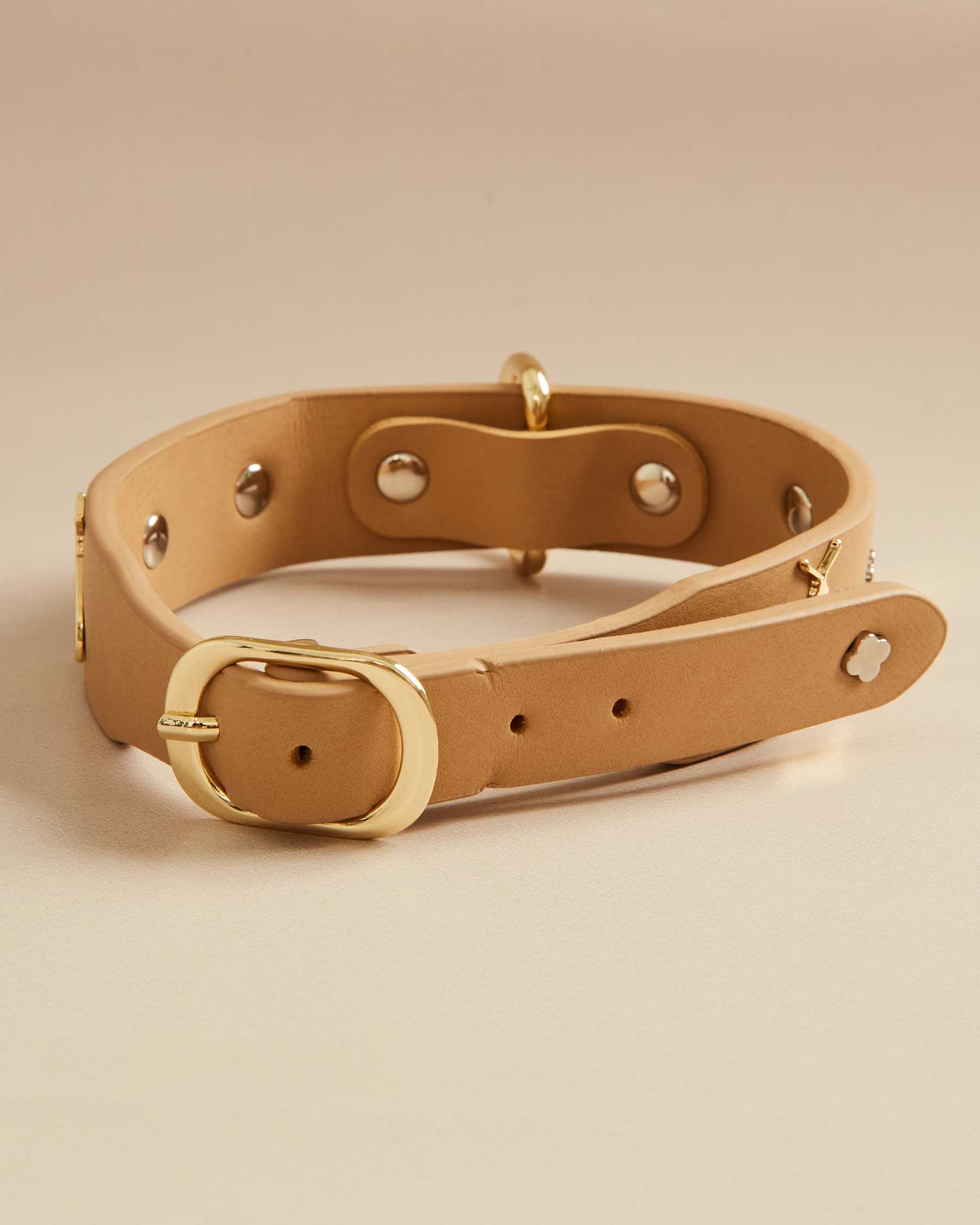 Beige insect necklace | S | M | L |