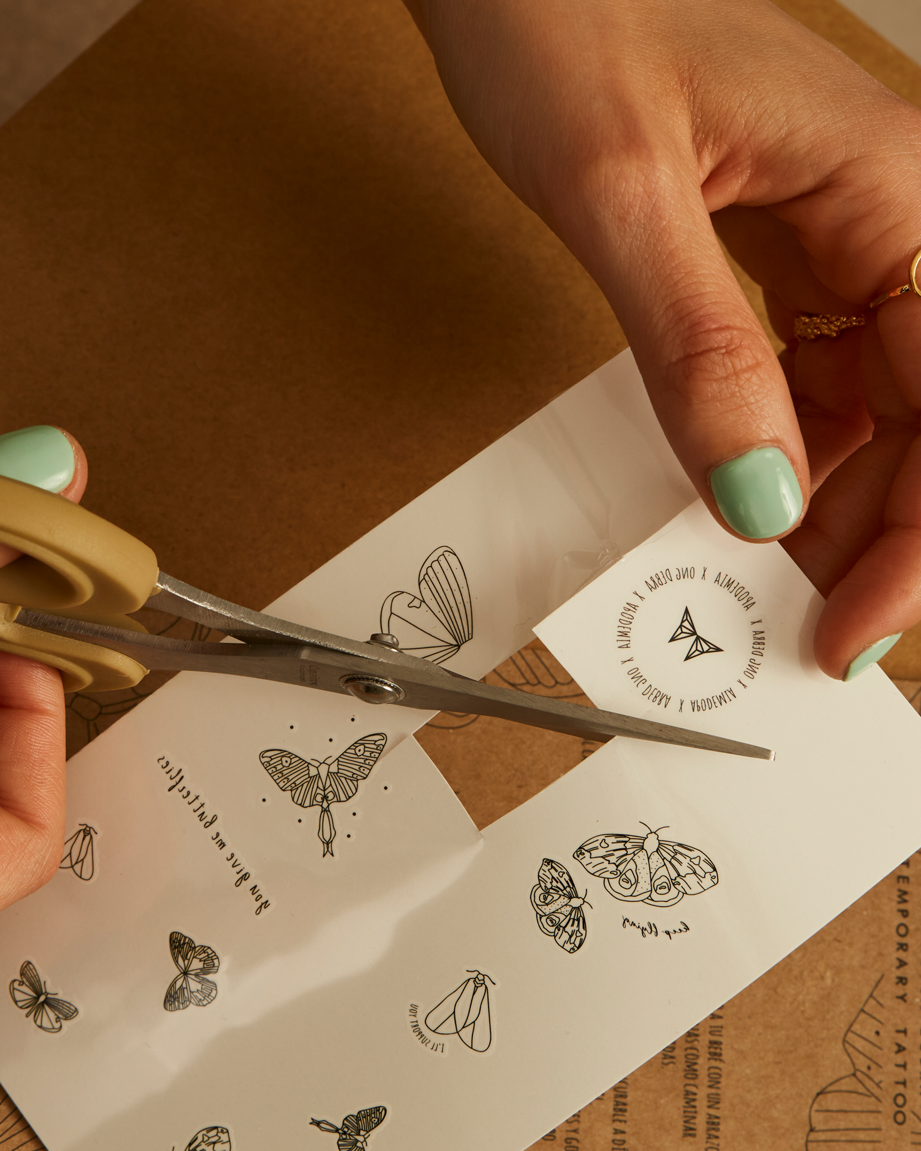 Pack tatuajes Mariposa | Colaboración Ong Debra | Edición Limitada